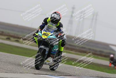 media/Nov-29-2025-TrackDaz (Sat) [[10ae2d9bce]]/B Group/Session 4 (Wheelie Bump)/